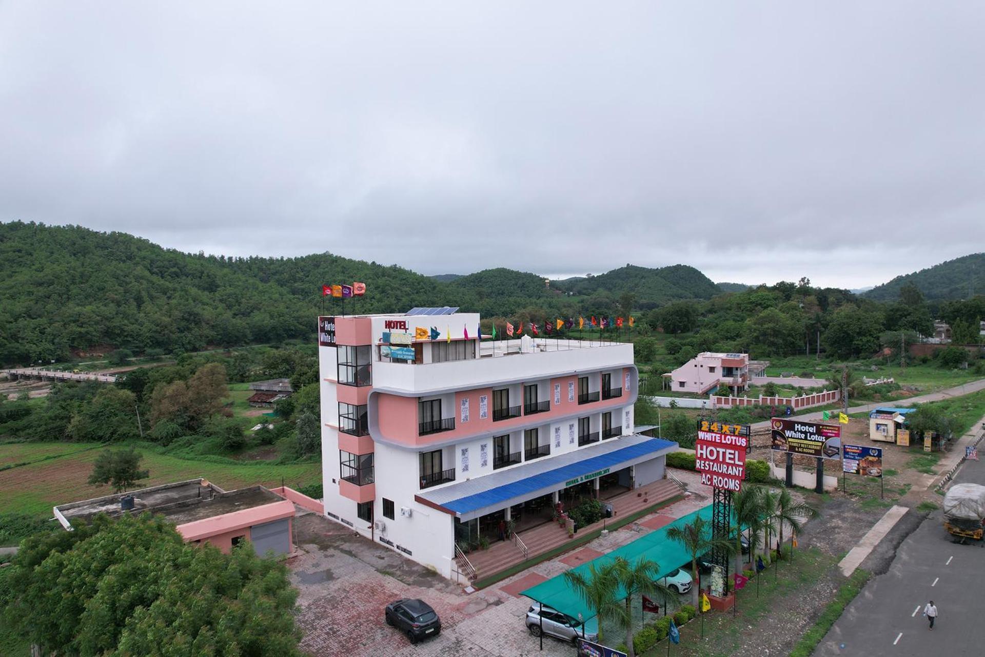 Hotel White Lotus Dungarpur エクステリア 写真